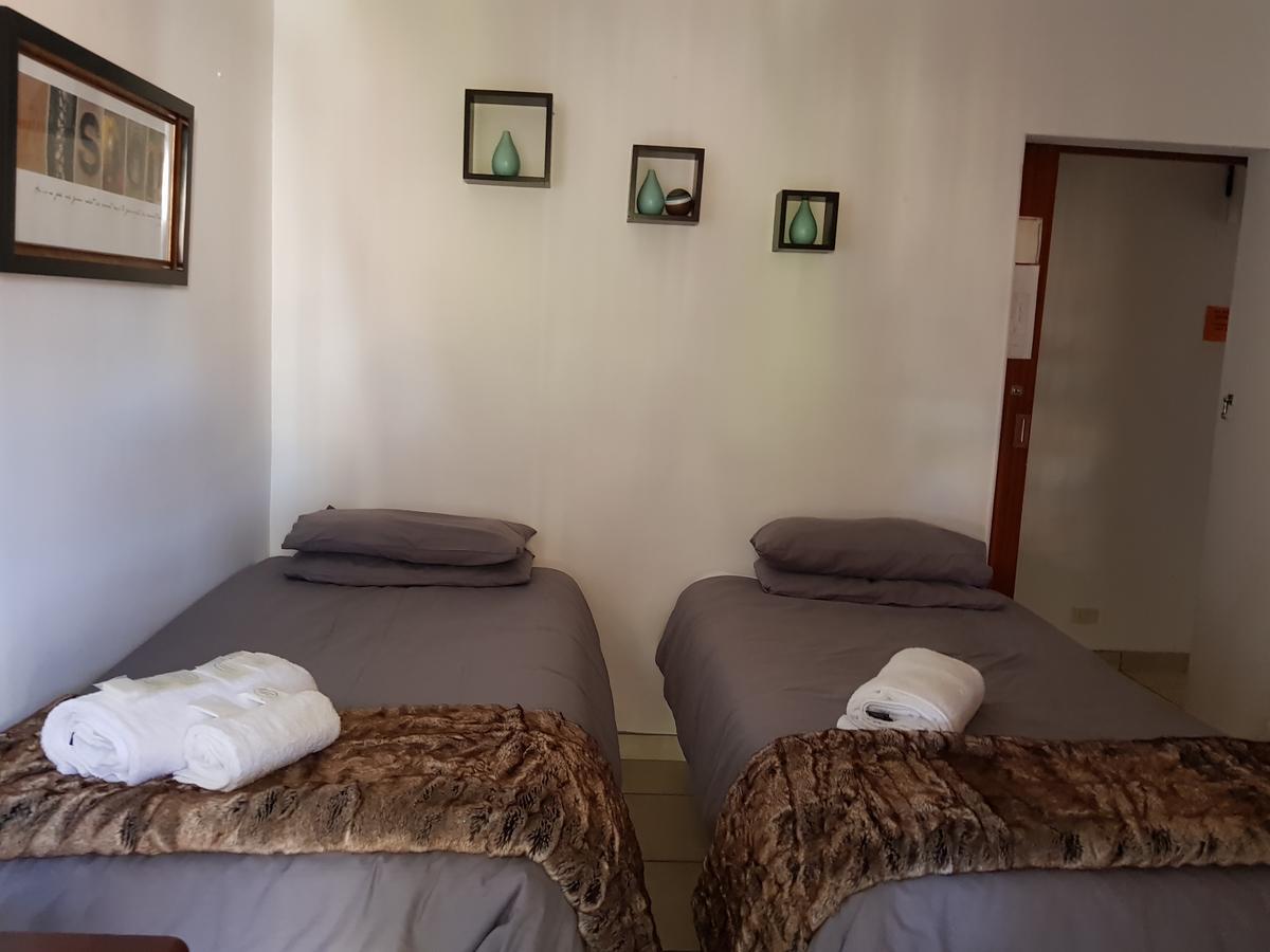 Kgosi Lodge Kimberley Buitenkant foto